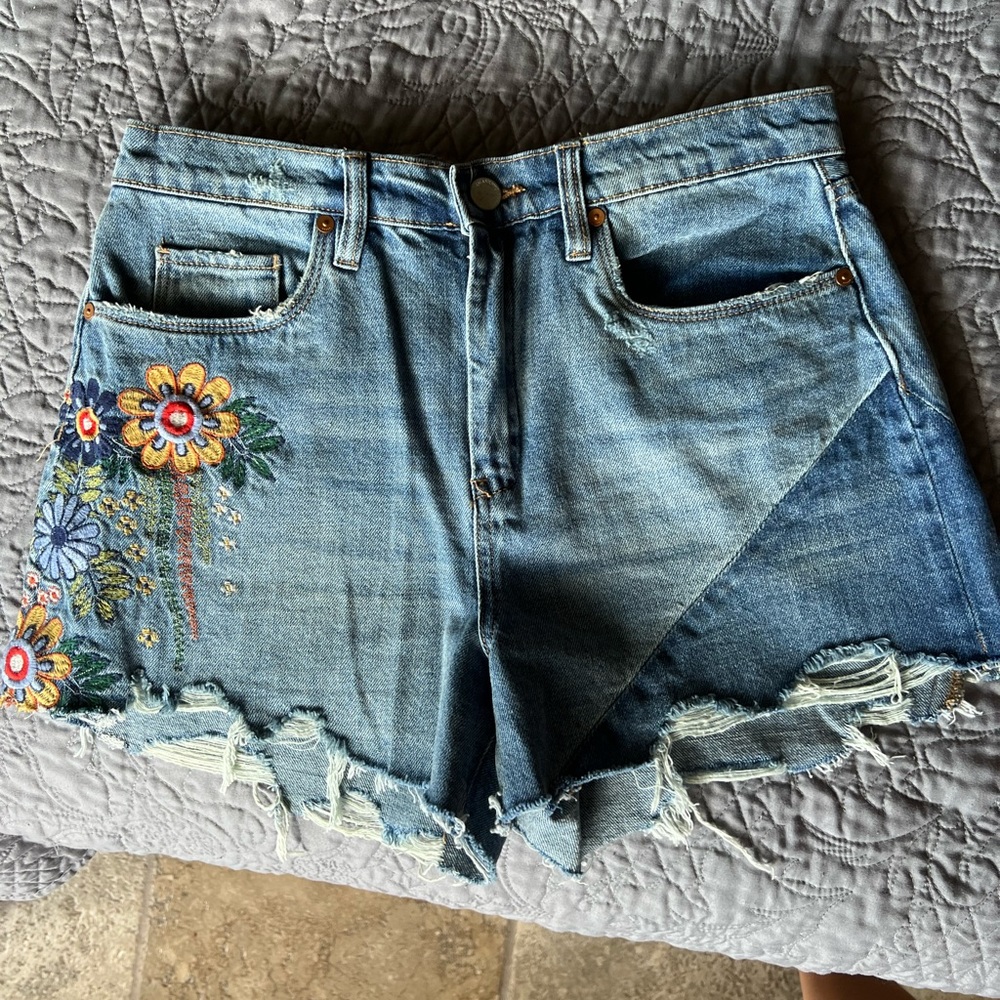 BlankNYC The Barrow Flower Denim High Waisted Shorts